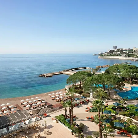Le Meridien Plaza 4*